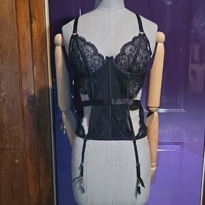 Wolf And Whistle Strappy Lace Lingerie Bra Top With Garter Clips 32C